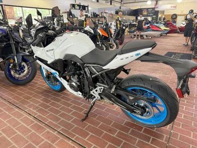 2026 Suzuki GSX-8R - Photo 4