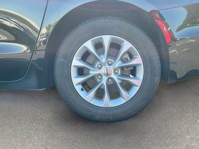 2025 Chrysler Pacifica — photo 27 view