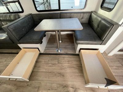 2022 Dutchmen RV Astoria - Photo 12