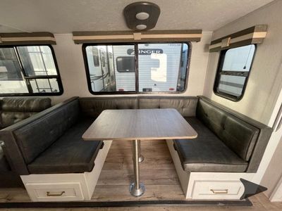 2022 Dutchmen RV Astoria - Photo 11