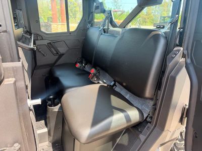 2027 Polaris Ranger Crew XP 1000 Cab — photo 10 view