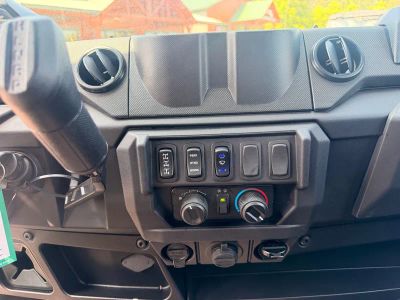 2027 Polaris Ranger Crew XP 1000 Cab — photo 12 view