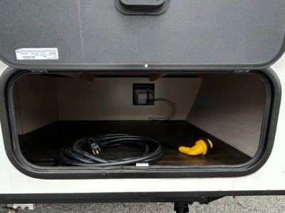 2018 Winnebago Minnie Drop - Photo 24