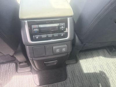 2022 Subaru Ascent Limited - Photo 28
