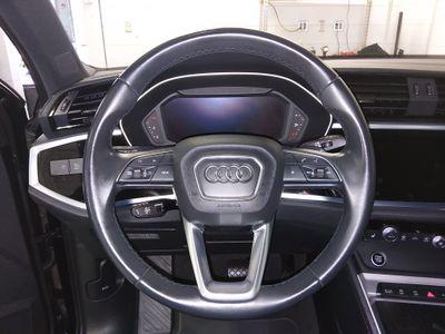 2024 Audi Q3 — photo 12 view