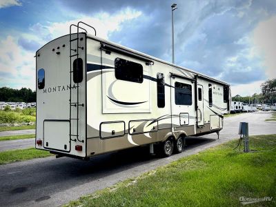 2019 Keystone Montana — side profile view