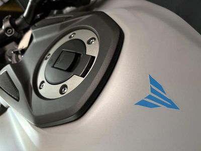 2025 Yamaha MT-09 - Photo 8