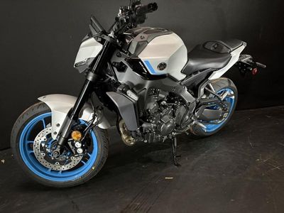 2025 Yamaha MT-09 - Photo 3