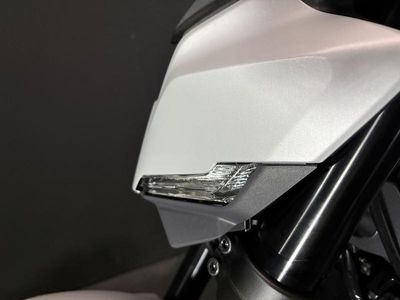 2025 Yamaha MT-09 - Photo 10