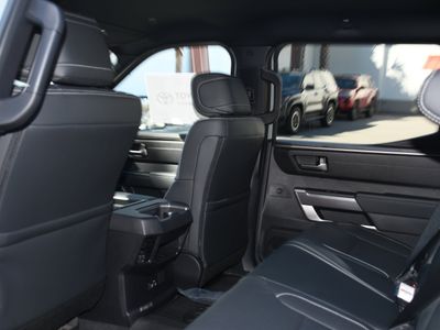 2026 Toyota Tundra - Photo 8