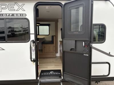 2025 Coachmen Apex - Photo 13