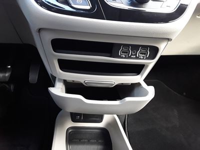 2024 Chrysler Pacifica — photo 26 view