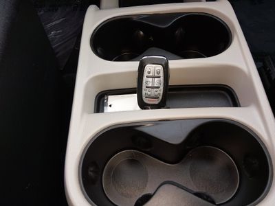 2024 Chrysler Pacifica — photo 15 view