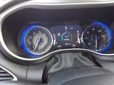 2024 Chrysler Pacifica — photo 23 view
