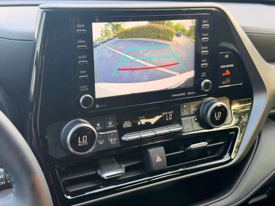 2021 Toyota Highlander LE - Photo 33