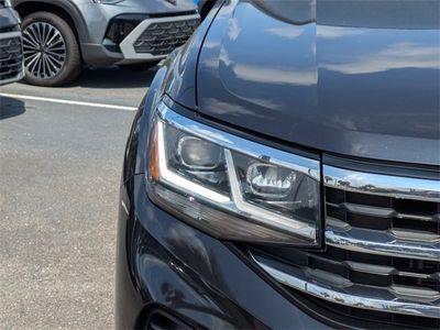 2022 Volkswagen Atlas Cross Sport — photo 9 view