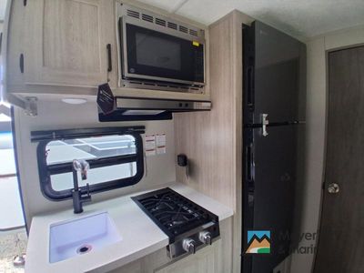 2026 Coachmen RV Catalina Summit Series 7 - Photo 8