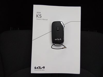 2024 Kia K5 - Photo 15