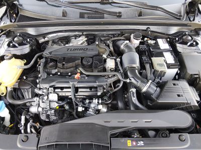 2024 Kia K5 - Photo 9