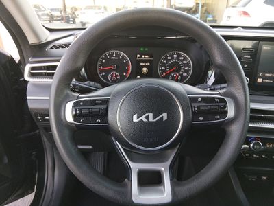2024 Kia K5 - Photo 12