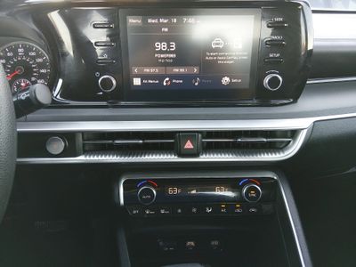 2024 Kia K5 - Photo 19