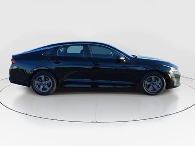2024 Kia K5 - Photo 8