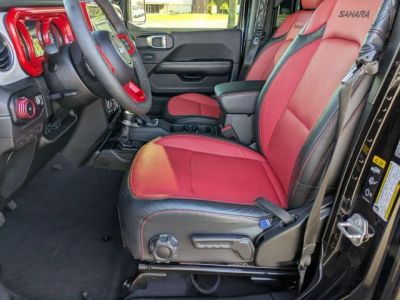 2024 Jeep Wrangler — photo 11 view