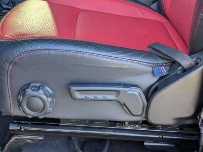 2024 Jeep Wrangler — photo 12 view