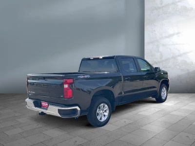 2025 Chevrolet Silverado 1500 — engine compartment view
