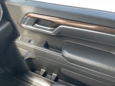 2025 Chevrolet Silverado 1500 — photo 21 view