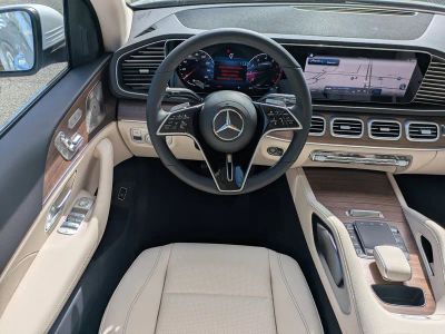 2026 Mercedes-Benz GLE — photo 18 view