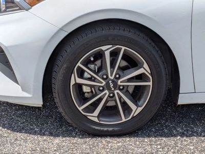 2023 Kia Forte - Photo 9