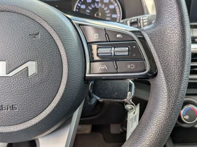 2023 Kia Forte - Photo 15
