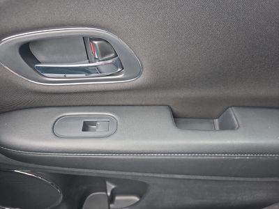 2017 Honda HR-V - Photo 21