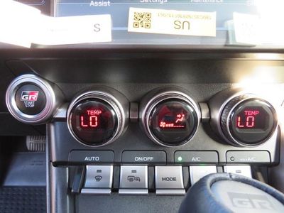 2024 Toyota GR86 - Photo 28