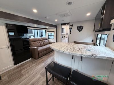 2026 Venture RV Stratus - Photo 8