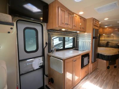 2018 Thor Motor Coach SYNERGY - Photo 6