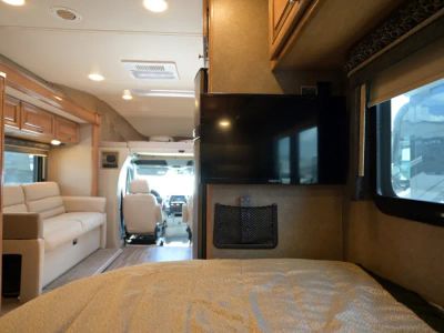 2018 Thor Motor Coach SYNERGY - Photo 25