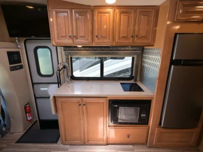 2018 Thor Motor Coach SYNERGY - Photo 8