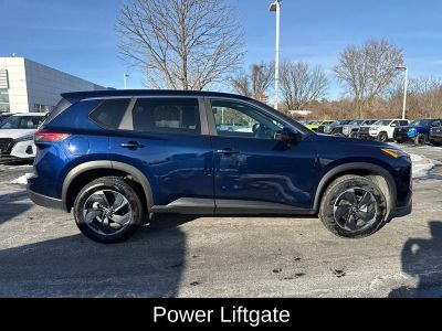 2024 Nissan Rogue SV — photo 11 view