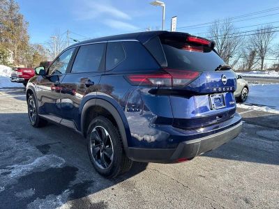 2024 Nissan Rogue SV — photo 8 view