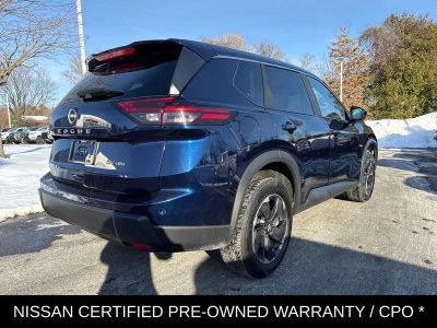 2024 Nissan Rogue SV — photo 10 view