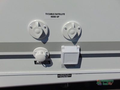 2026 Coachmen RV Freedom Express Select - Photo 46