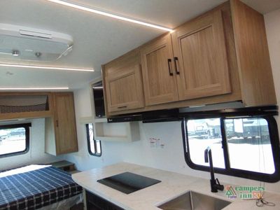 2026 Coachmen RV Freedom Express Select - Photo 32