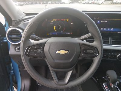 2025 Chevrolet Trax - Photo 12