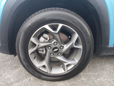 2025 Chevrolet Trax - Photo 10