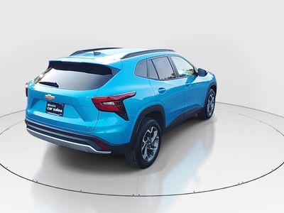 2025 Chevrolet Trax - Photo 7