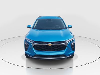2025 Chevrolet Trax - Photo 2