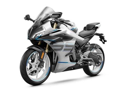 2026 CFMOTO 450SS — front three-quarter view