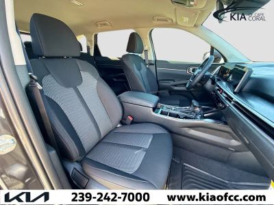 2026 Kia Sorento — photo 13 view